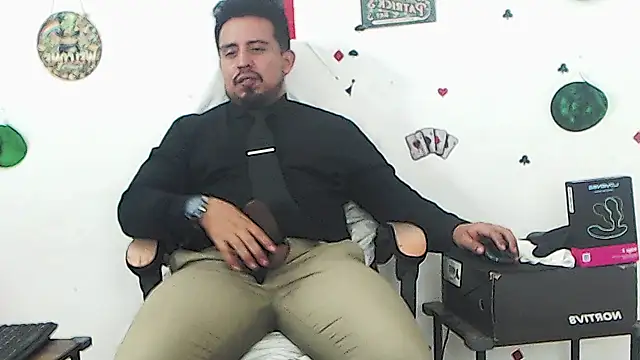 KalethBigDick's Live XXX Chat