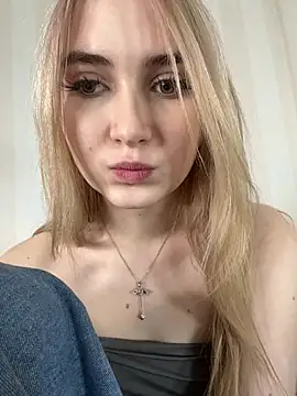 XXX chat uživo modela MarlboroWeb