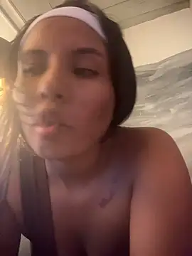 Chatroom XXX en direct de Zoe_happer__