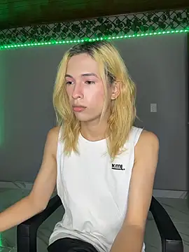 LarryCraft 即時 XXX 聊天