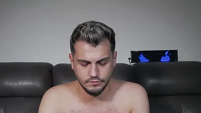 CrazyDom1 live XXX chat