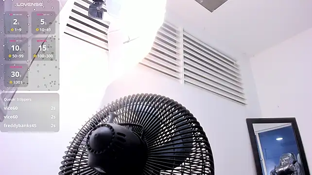 XXX chat uživo modela Cleopatra_Trans