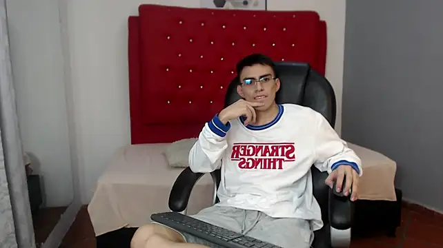 Chat XXX ao vivo de twinkboy_230