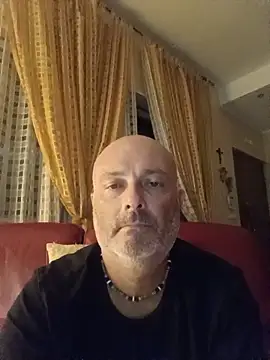 Alexis_Bull Chat XXX in diretta