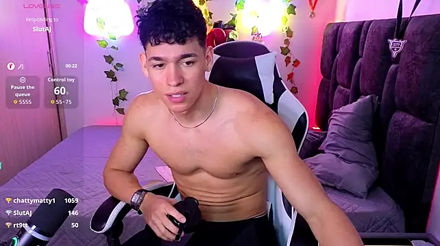 Luke_Muscle 即時 XXX 聊天