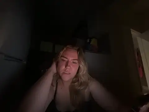 MaddyCherryX's Live XXX Chat