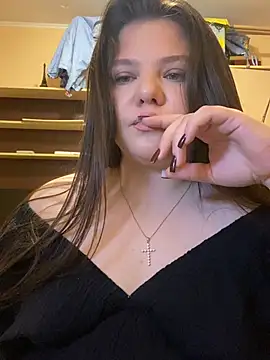 XXX chat uživo modela Alisa-mis