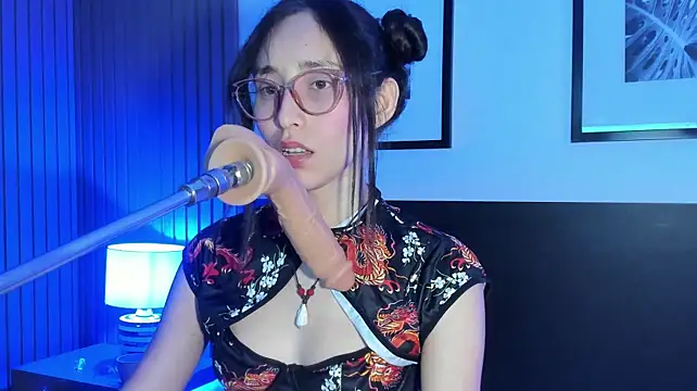 doll_bella_'s Live XXX Chat