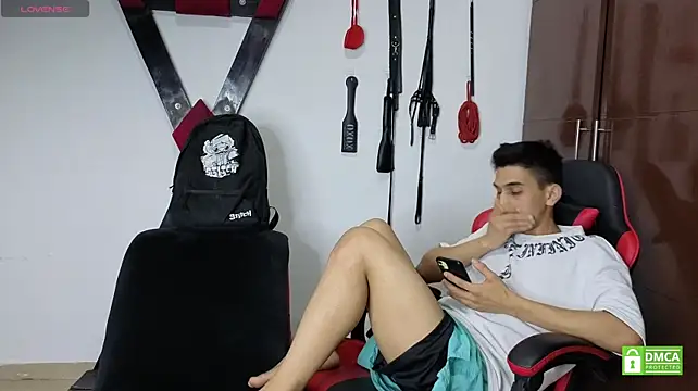 XXX chat uživo modela EliteBoysLive