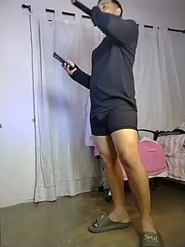 BadboyX333 XXX чат на живо