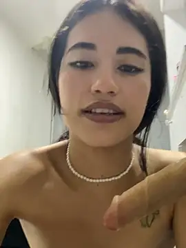 Rouse_Monroe Live XXX-Chat