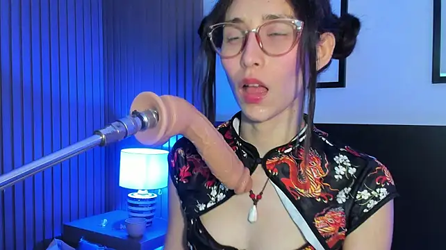 צ'אט XXX בשידור חי של doll_bella_