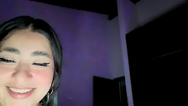 sweetcoralinee's Live XXX Chat