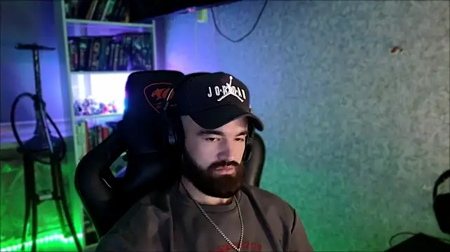Chat XXX en directo de _Serious_Man