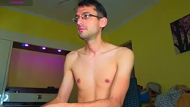 HungEddy XXX чат на живо