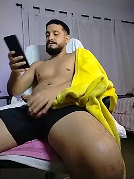 BadboyX333 élő XXX-chatje