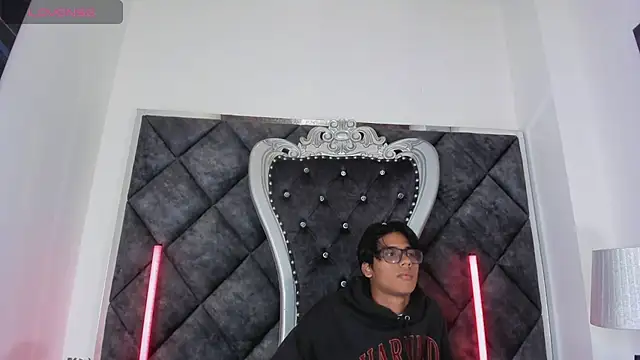 LiamKron webcam show