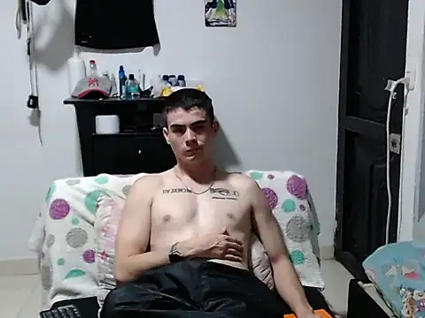 Zac_Efront Live XXX Chat