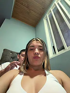 Chat +18 de Sarita-candy ao vivo
