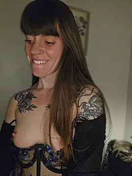 Chat XXX ao vivo de EmilieEdelana