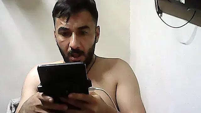 XXX chat uživo modela leon_ates