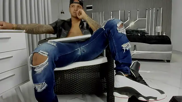 Chat XXX Live master_leather