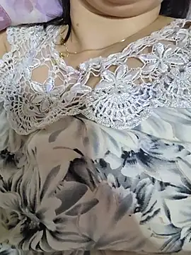 Yousra_soso Adlı Modelin Canlı XXX Sohbeti