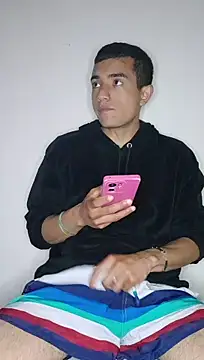Thick_Cock 现场XXX聊天