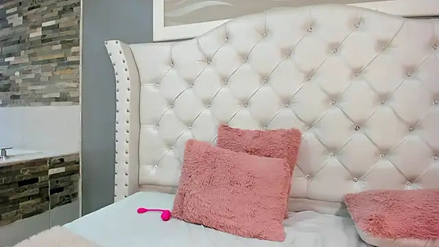 TatianaLangley Live XXX-chat
