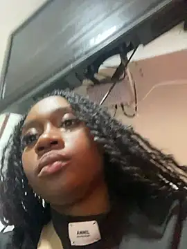 צ'אט XXX בשידור חי של EscorpiLeoncita