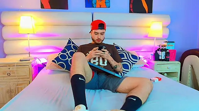 Salvattore_Muller Chat XXX in diretta