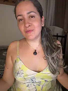 AVRAKEHDABRA's Live XXX Chat