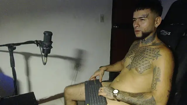 ROOKERT live XXX chat
