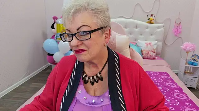 KayleSmoll's Live XXX Chat