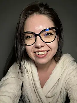 KaylaLewyss Chat XXX live