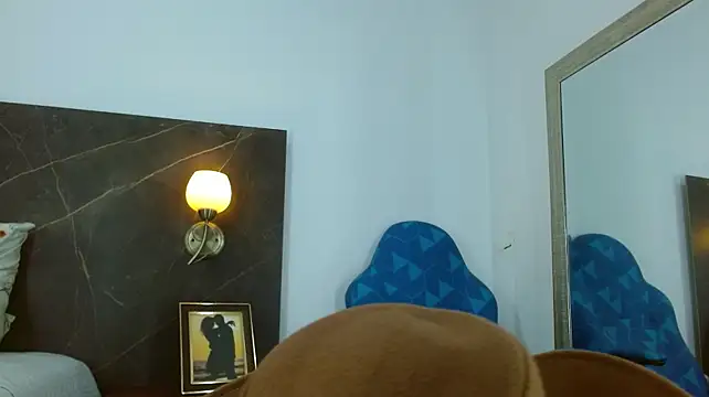 Brandon_Wolf élő XXX-chatje