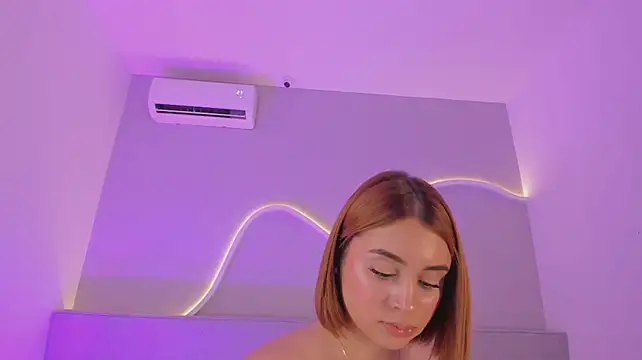 sophia_98 লাইভ XXX চ্যাট