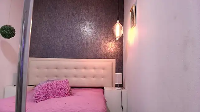 XXX chat uživo modela Celestial_Queen_