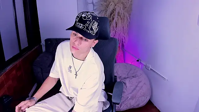 Chat XXX ao vivo de Hydan_