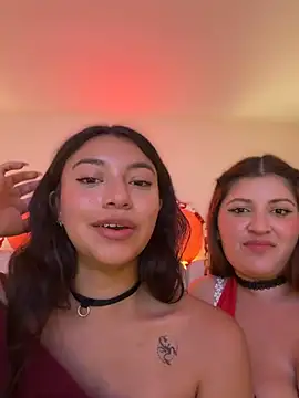 Chat XXX ao vivo de CocoaGigiMuse