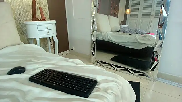 Tiifany_Baker's Live XXX Chat