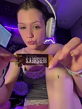 Živý XXX chat Lilactease