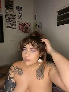 name_less_lulu's Live XXX Chat