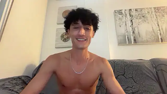 دردشة latenightbros الجنسية المباشرة