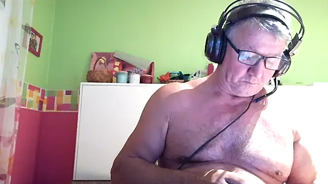capitaine111 XXX чат на живо