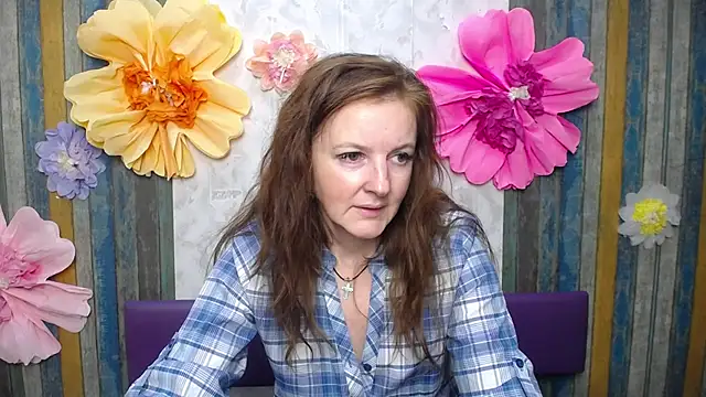 XXX chat uživo modela MeganPirs