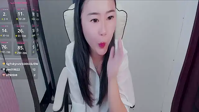 XXX chat uživo modela Lec1716