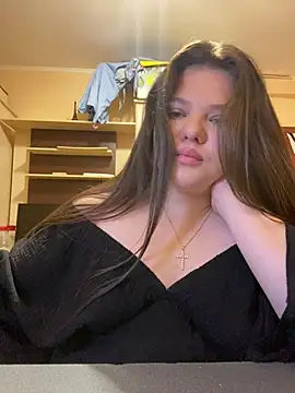 XXX chat uživo modela Alisa-mis