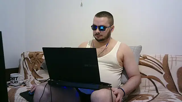WildBoar_69 élő XXX-chatje