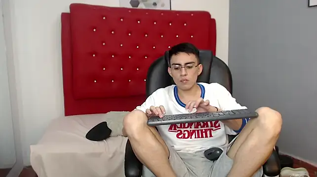Živý XXX chat twinkboy_230